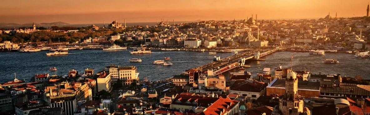 A Comprehensive Travel Guide to Istanbul, Turkey