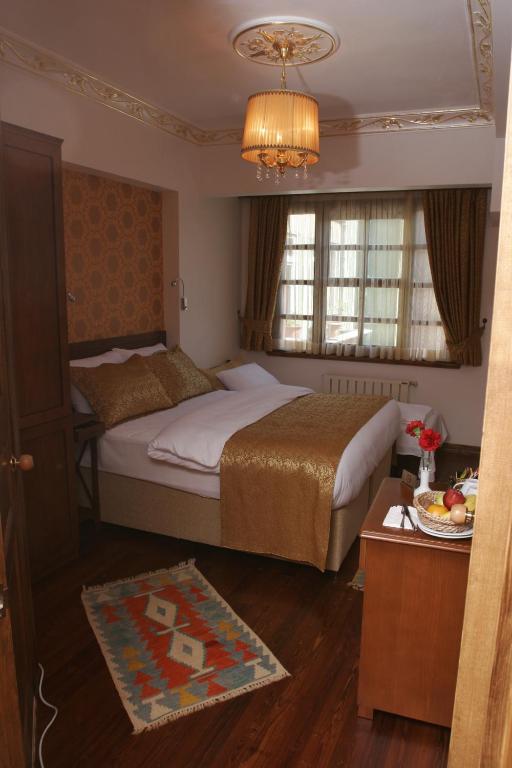 Old City Luxx Boutique Hotel - image 2