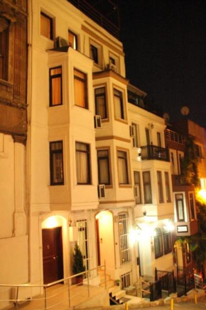 Taksim Square Hot Residence - image 16