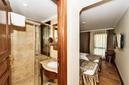 Realstar Hotel - image 4