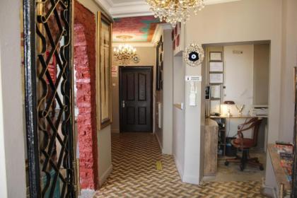 Bahaus Guesthouse Hostel - image 1