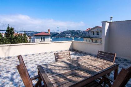Stunning Duplex 4BR Home with Bosphorus View - image 9