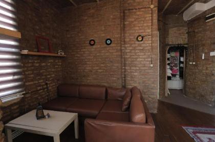 Near to Taksim Square  1 BR Rustic House - image 11