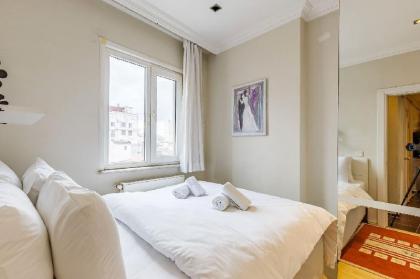One BR Apartment in Taksim - image 14
