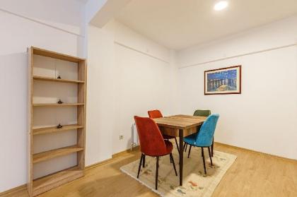 Two BR Apartment in the Heart of Kadikoy - image 20