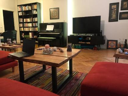 Central Cozy Apartment in Safe Local Neighbourhood Istanbul 