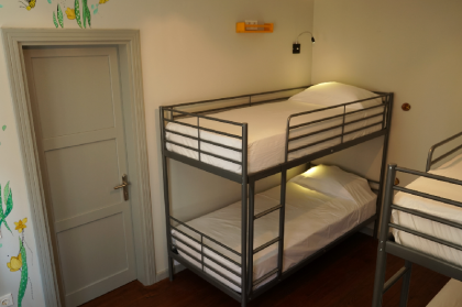 Tilas - 2 Bunk Bed Room in 19th Century Townhouse 
