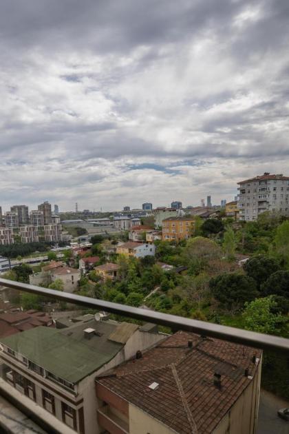 Modern Stylish 2br Apt Near Eyp Sultan Mosque - image 26