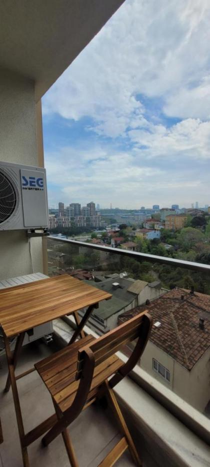 Modern Stylish 2br Apt Near Eyp Sultan Mosque - image 27