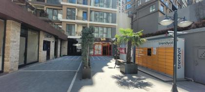 Modern Stylish 2br Apt Near Eyp Sultan Mosque - image 28