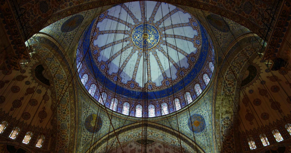 Hagia Sophia vs. Blue Mosque: A Tale of Two Architectural Wonders