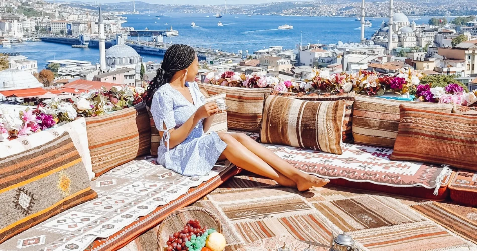 A Comprehensive Travel Guide to Istanbul, Turkey