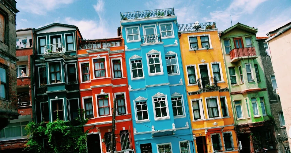 Best Walking Routes for Scenic Views in Istanbul