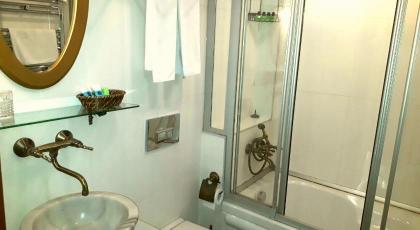 Merial Hotel - image 27