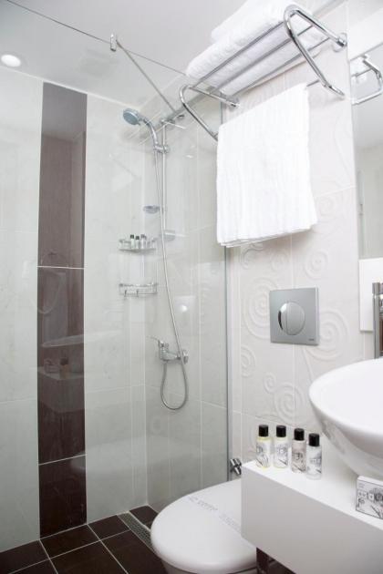 Golden Rain Hotel Old City - image 23
