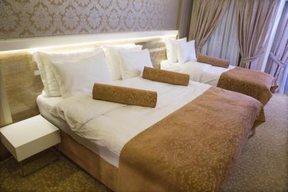 Golden Rain Hotel Old City - image 29