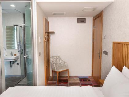 Discovery Hotel - image 28