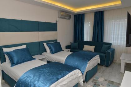 Deep Hotel - image 29