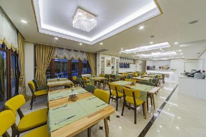 Grand Naki Hotel - image 4