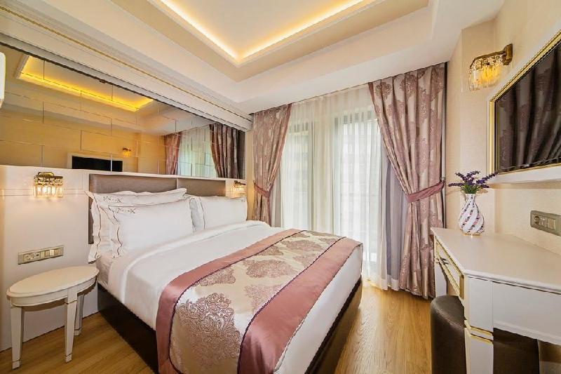 Grand Naki Hotel - image 5