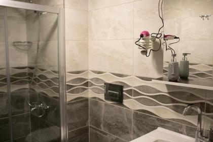 Sare House - image 23