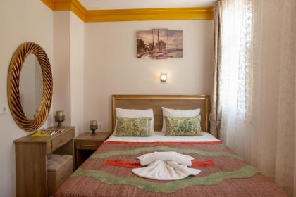 April Story Apart Hotel - image 29