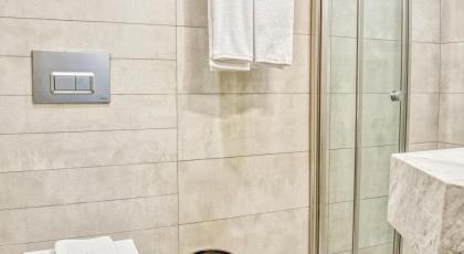 florina hotel - image 26