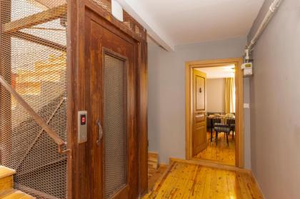 Suites İstanbul - image 26