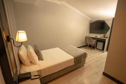Plus Hotel Express - image 24