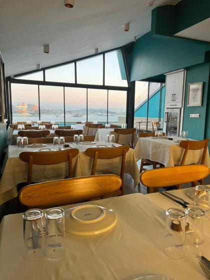Riva's Moda - image 22