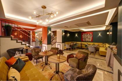 The Fox Hotel - image 21