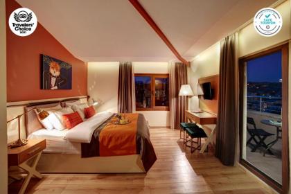 The Fox Hotel - image 22