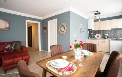 Sirena's Suites - image 22