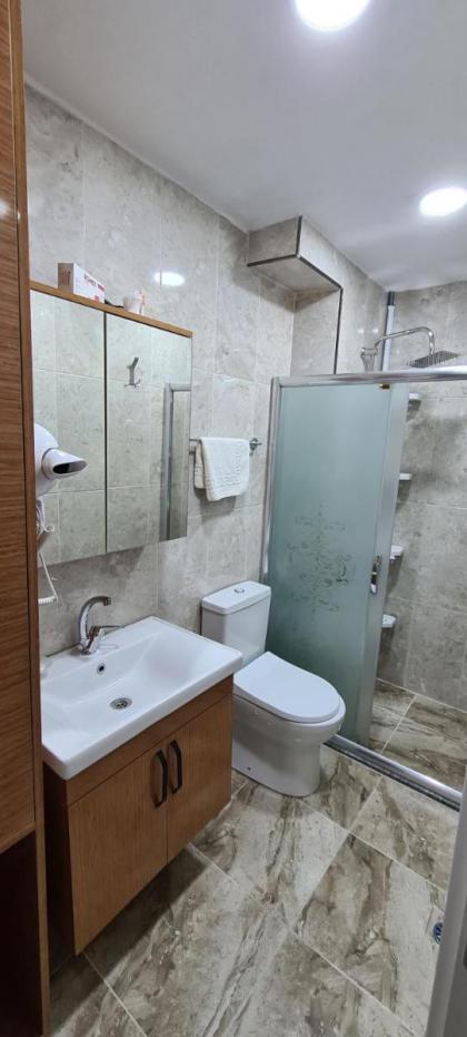 Golden tulip suit /apart - image 21