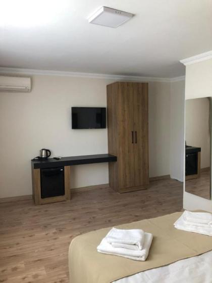 La Pera Suites - image 23