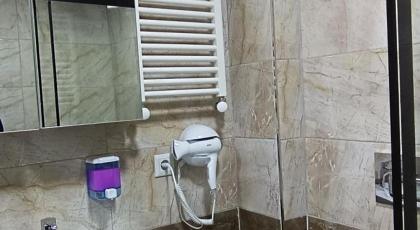 LAOS OTEL - image 21