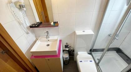 Black Art Hotel - image 29