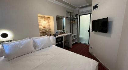 Rafinn Hotel - image 28