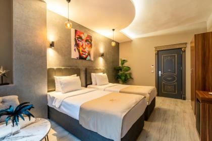 Monezza Hotel - image 30