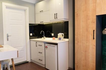 Middle Village Suite Hotel - image 30