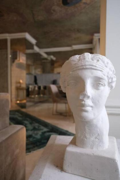 AB Residences -Cihangir Luxury Antique Apartment - image 25