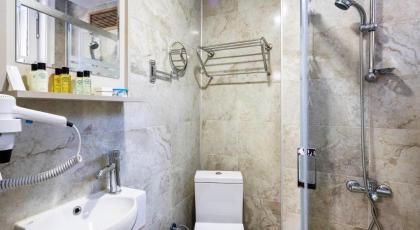 HOME QUALITY HOTEL - image 27