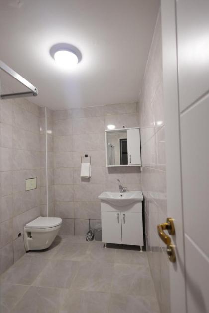 Bonita Apart - image 23