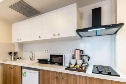 Monnas Suite - image 30
