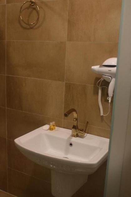 Boss To Hotel Taksim - image 21