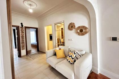 WONDER HOMES-Modern Flat w/3 BR 2 BACihangir Alt - image 21