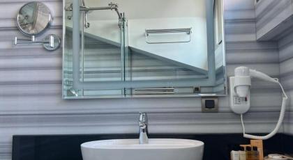 MANORS HOTEL  - image 27