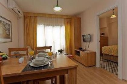 three apples suites - image 23