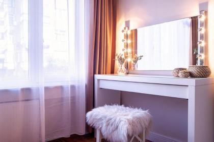 Chic Flat with Balcony near Moda Shore - image 23