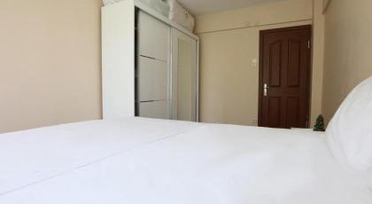 Flat with Two Living Rooms and Balcony in Uskudar - image 24